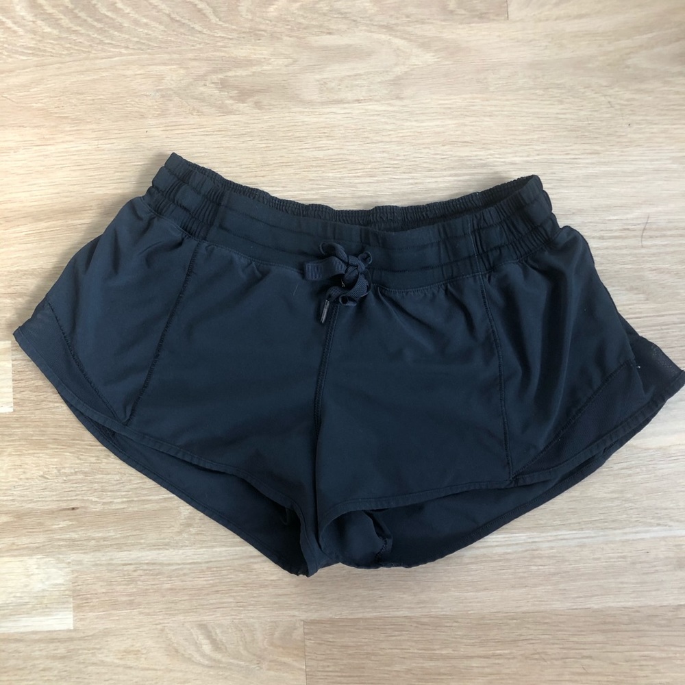 Lululemon Hotty Hot Short I Black
